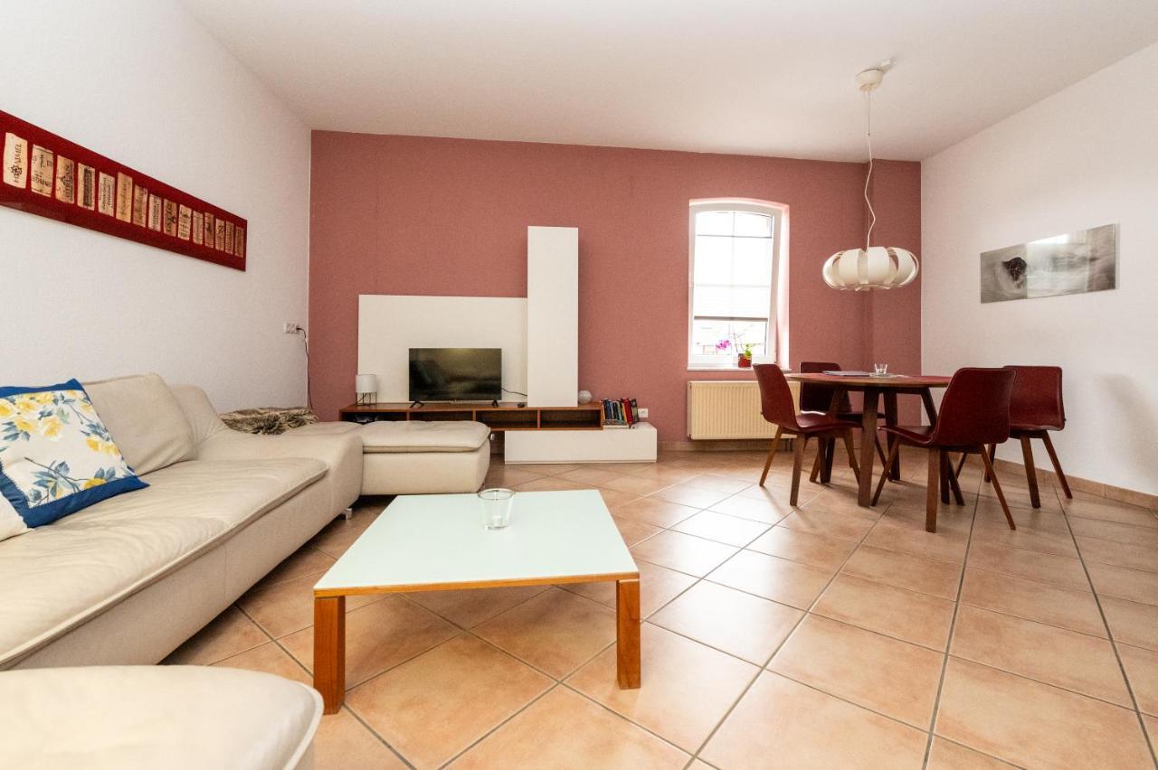 Wohnen Im Weingut Apartment Kirchheim an der Weinstrasse ภายนอก รูปภาพ
